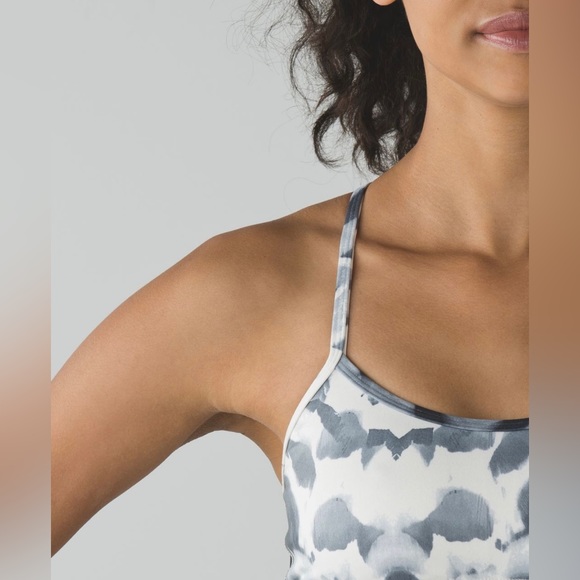 Lululemon Flow Y Bra in Pretty Plume Angel Wing Black - Picture 9 of 9